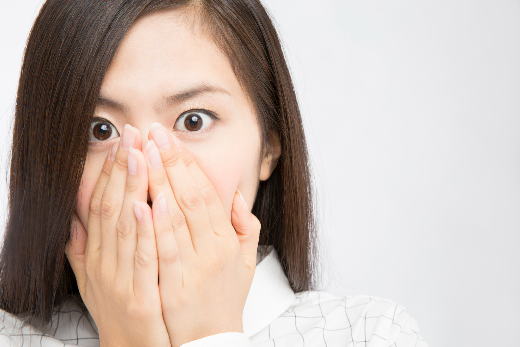 矯正中にブラケットが外れた！再装着の料金が無料になる条件と対処法