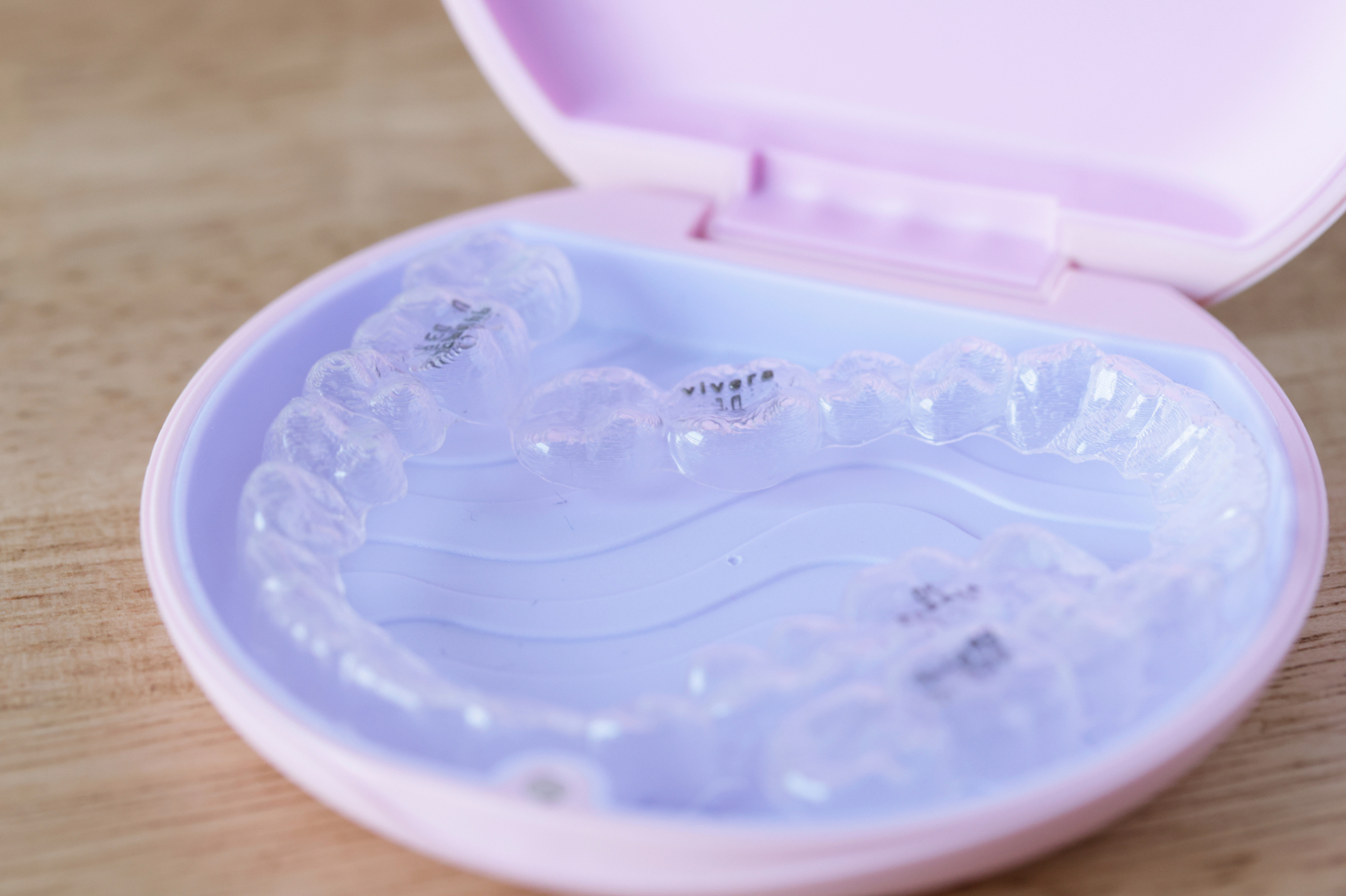 歯ぎしり対策用マウスピースの効果は？歯ぎしりの原因と対処法も解説