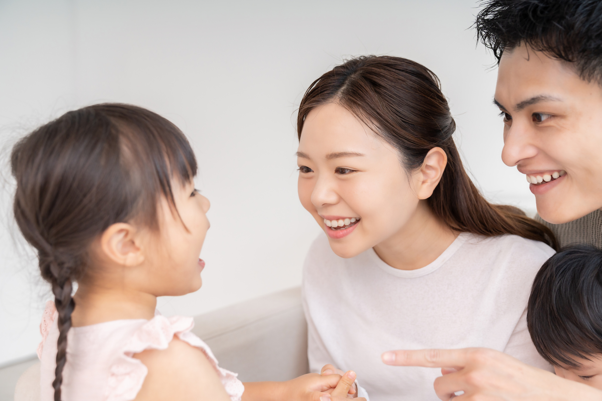 歯の矯正をするならいつがベスト？子どもと大人のタイミングの違いや始めるべき理由
